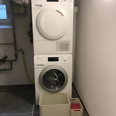 Eidumhaus, Freistehendes Reetdachhaus Mit Garten In Strandnaehe Dom wakacyjny Westerland