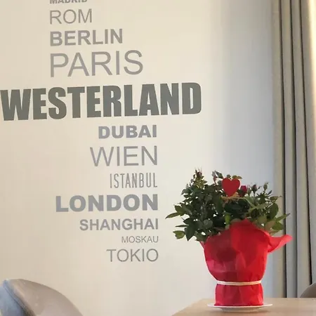 Eidumhaus, Freistehendes Reetdachhaus Mit Garten In Strandnaehe