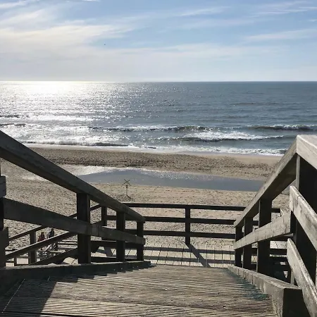 Eidumhaus, Freistehendes Reetdachhaus Mit Garten In Strandnaehe Dom wakacyjny Westerland
