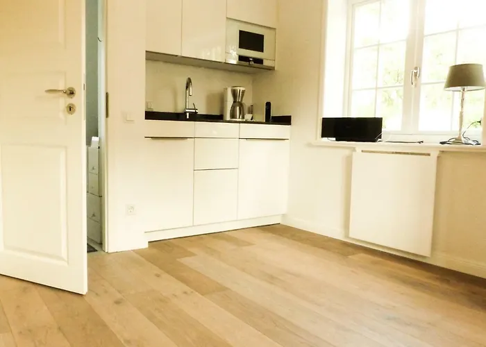 Eidumhaus, Freistehendes Reetdachhaus Mit Garten In Strandnaehe Casa de Férias