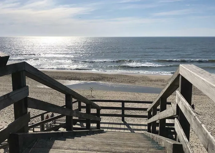 Eidumhaus, Freistehendes Reetdachhaus Mit Garten In Strandnaehe Casa de Férias Westerland